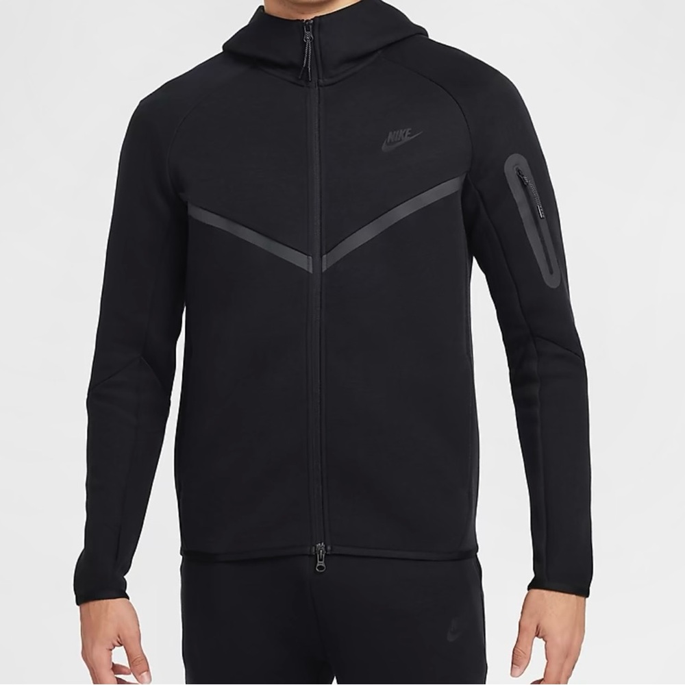 Nike Tech